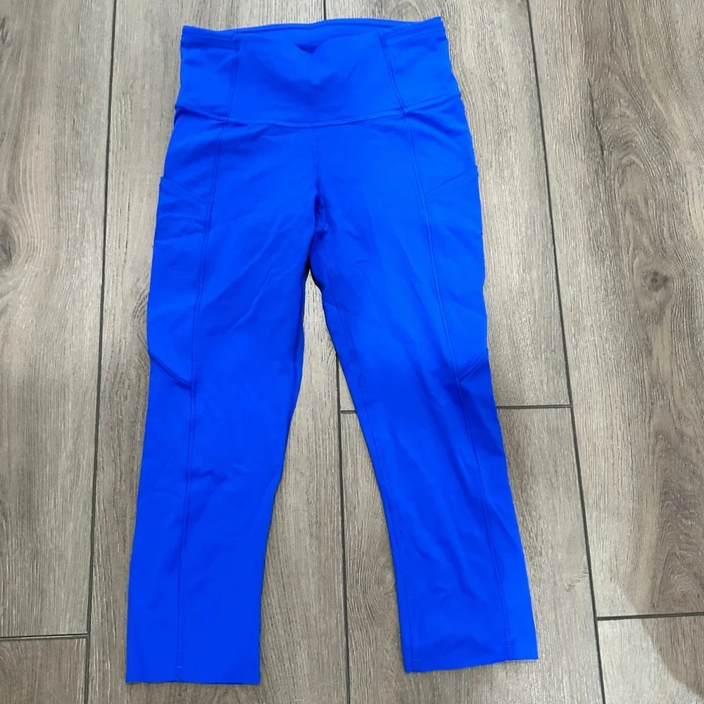 Vibrant blue Lulu lemon leggings - Picture 2 of 2